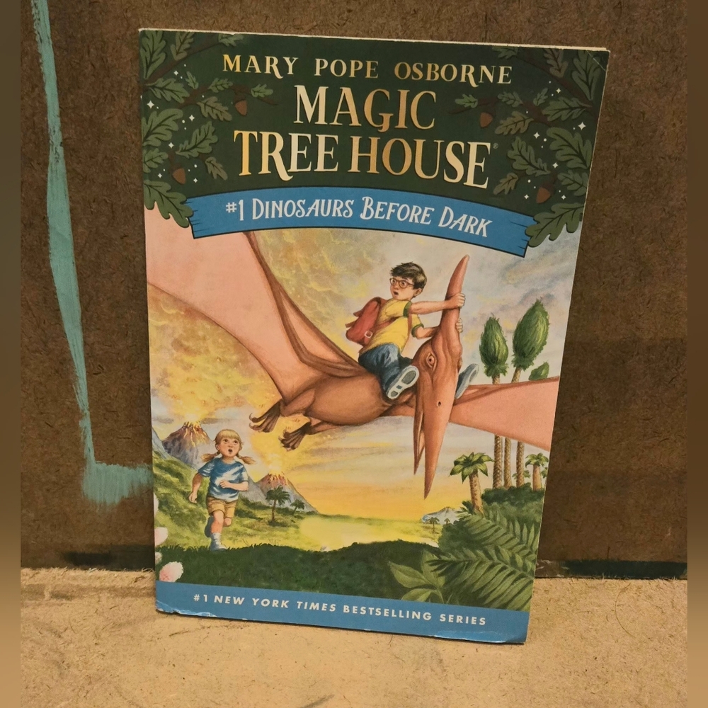 Magic Tree House Book Bundle | Lot of 5 Chapter Books | Books 1, 2, 3, 4, & 7 - Picture 2 of 6